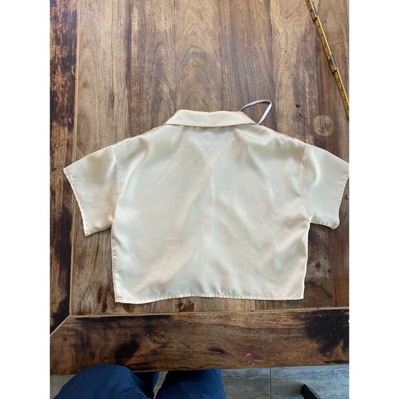Superdown Cream Miriam Short Sleeves Button Up Top Size Small - Picture 7 of 8
